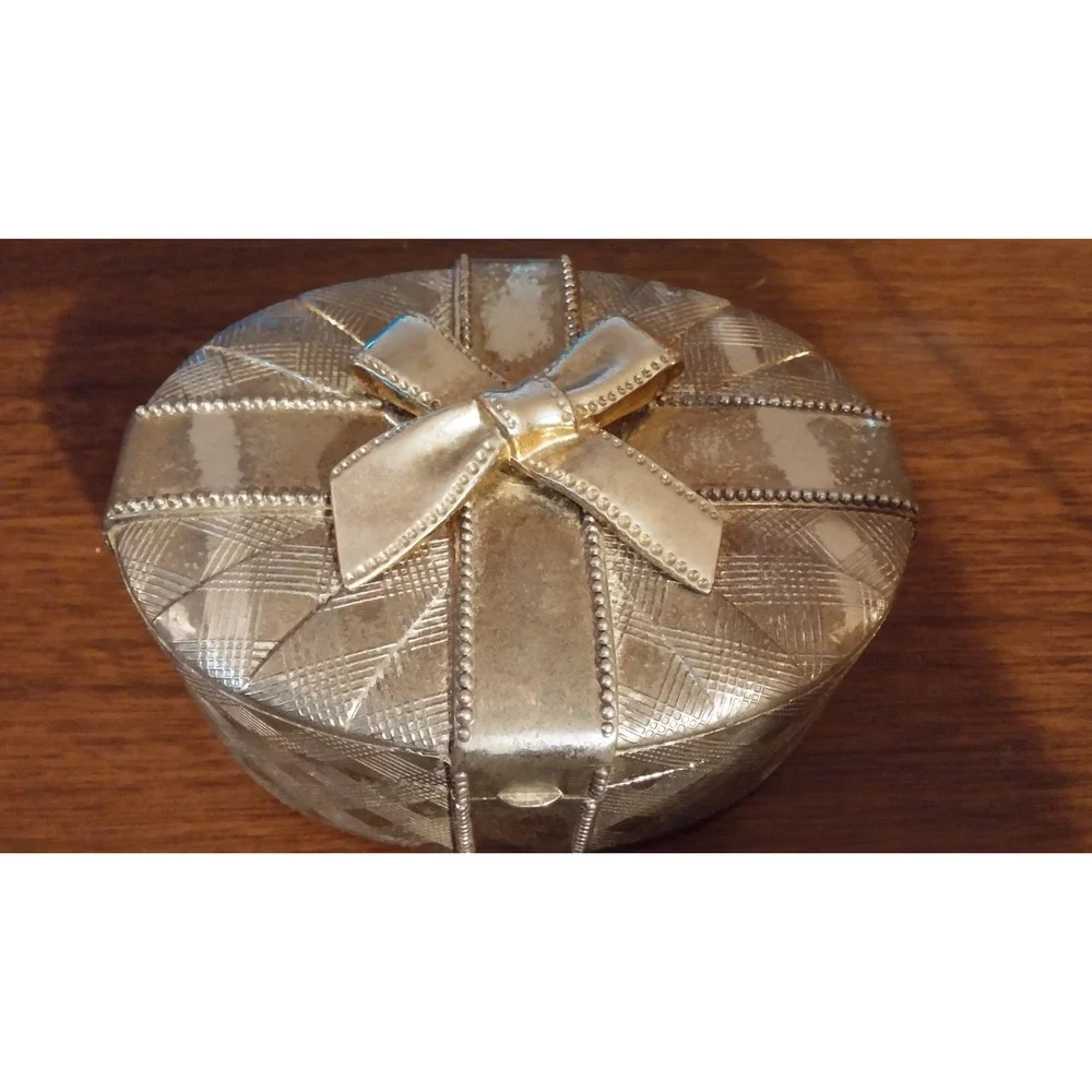 Vintage silverplate oval hinged jewelry trinket box